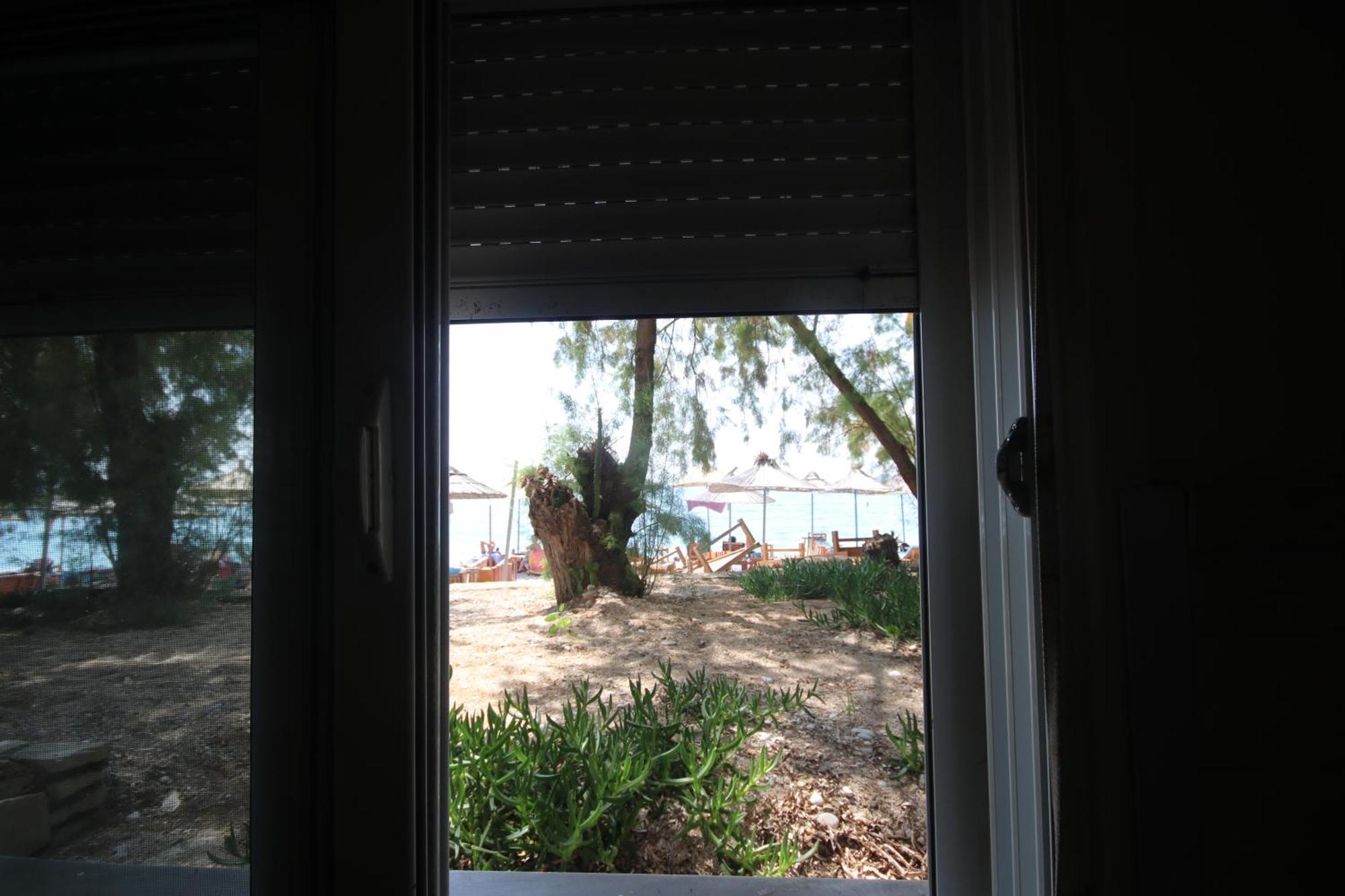 Hotel Potami Beach - Mondi Goro Himare Exterior photo