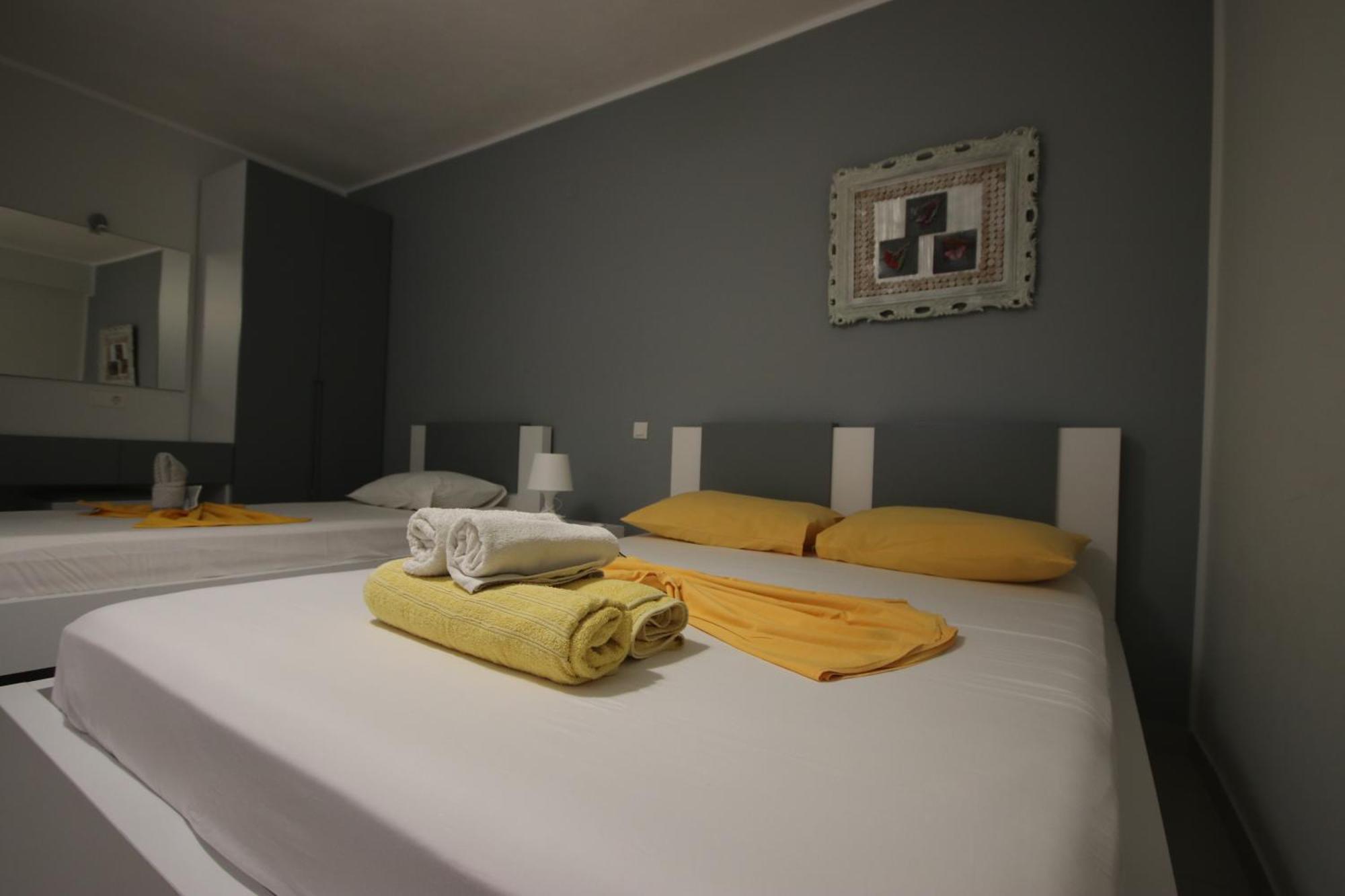 Hotel Potami Beach - Mondi Goro Himare Exterior photo