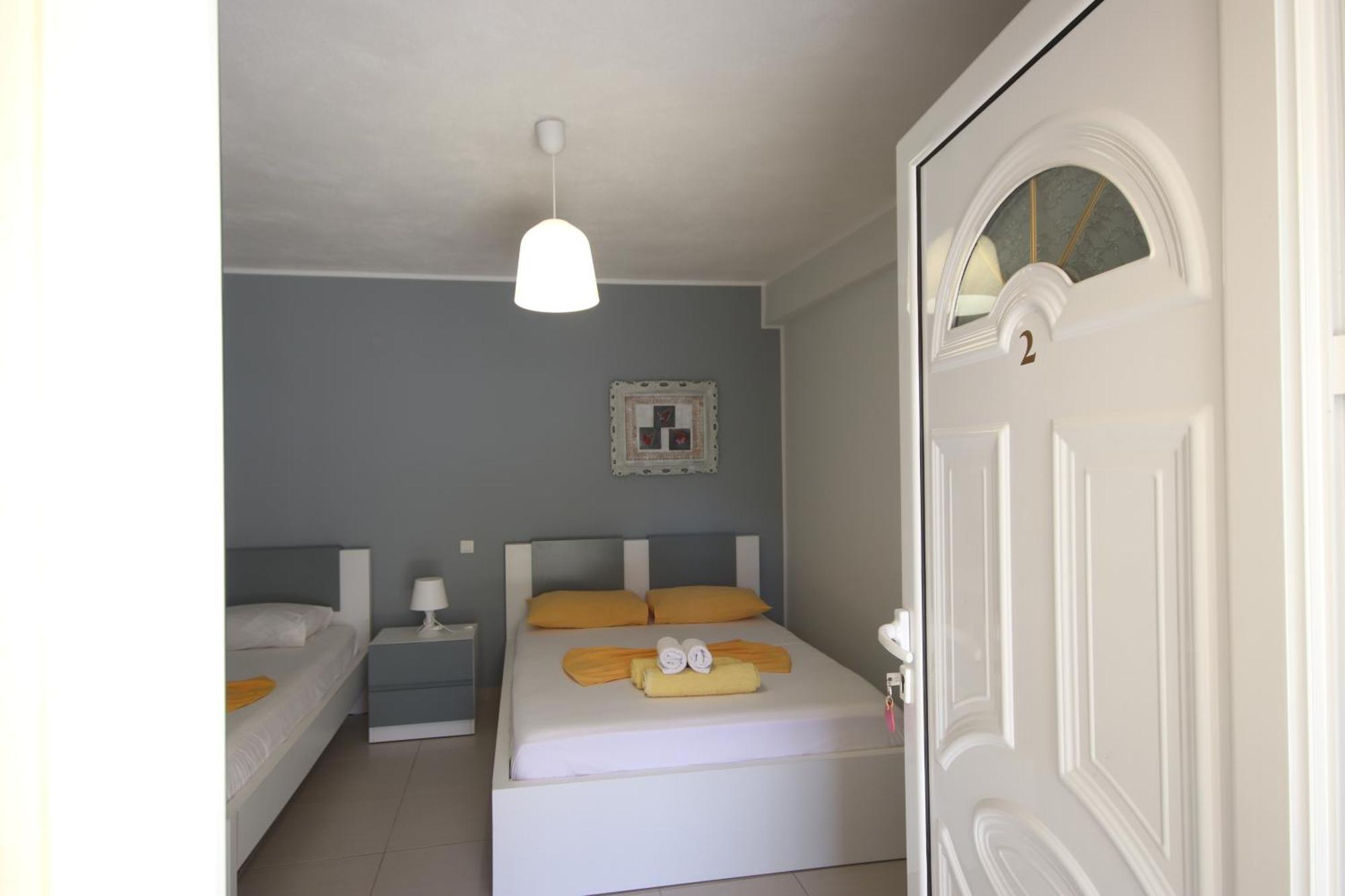 Hotel Potami Beach - Mondi Goro Himare Exterior photo